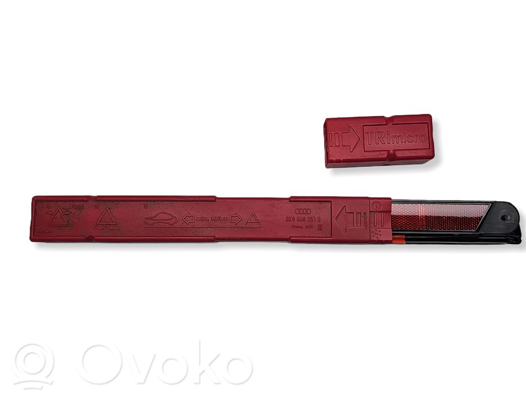 Audi A5 Varoituskolmio 
