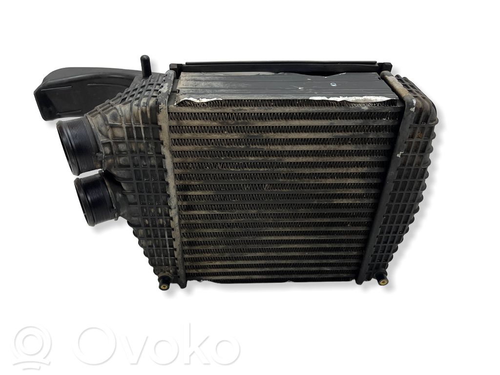 Maserati Ghibli Interkūlerio radiatorius 