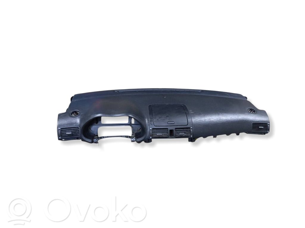 Toyota Avensis T250 Panel de instrumentos 