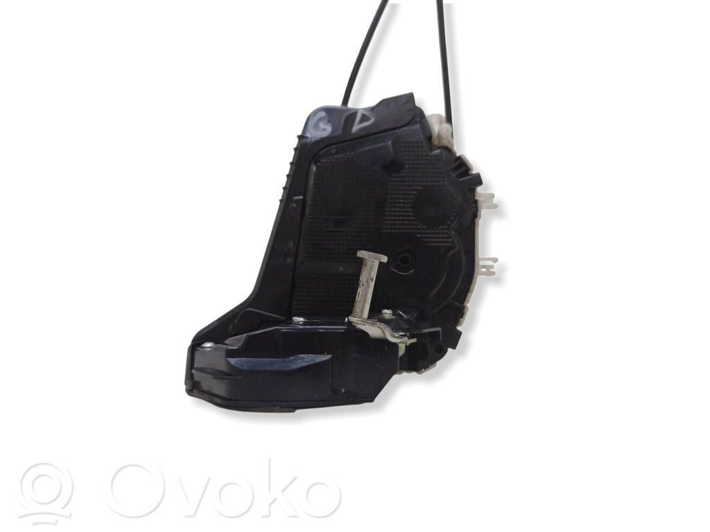 Toyota Yaris Zamek drzwi tylnych 