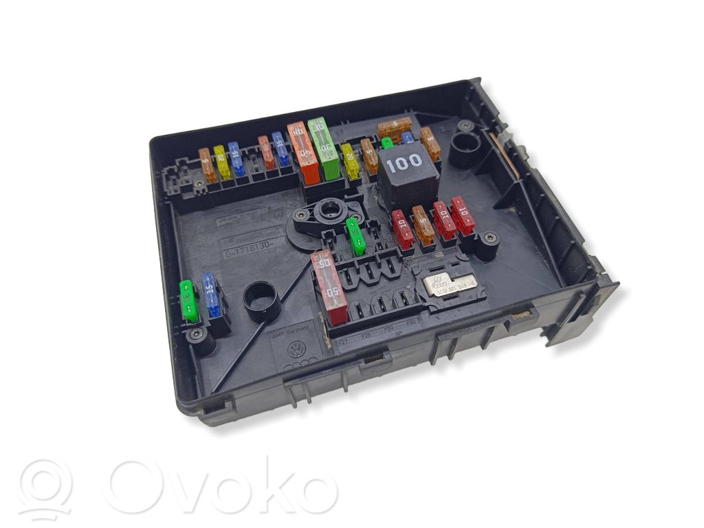 Módulo de fusible   1K0937806D,1K0937820B,1K0937809B,2K6970331E,5K0937123A,5K0937800L,5K0937804D,5K0937808B