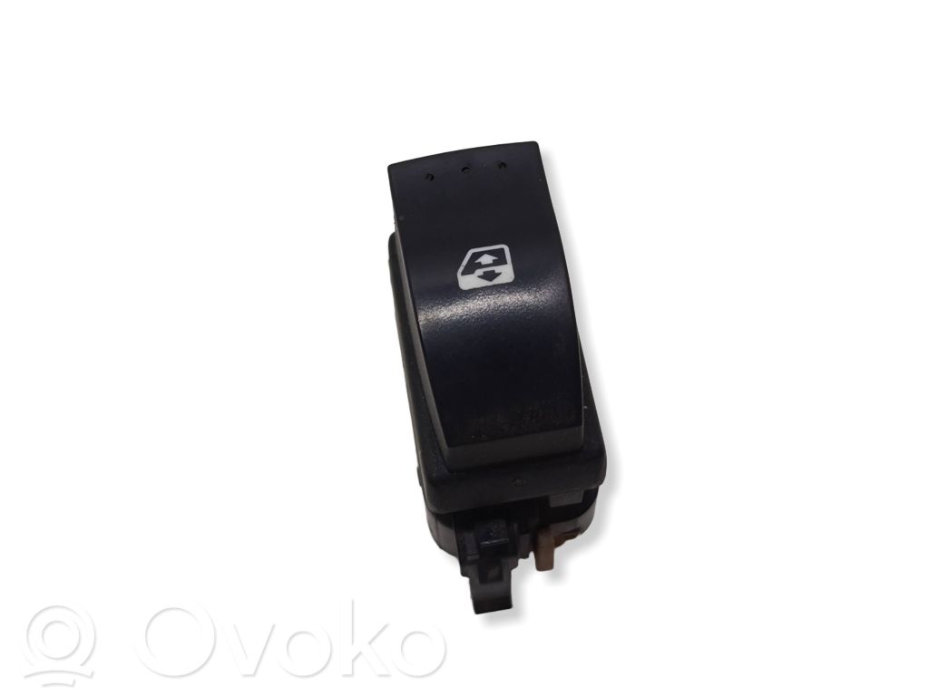 Renault Trafic II (X83) Electric window control switch 