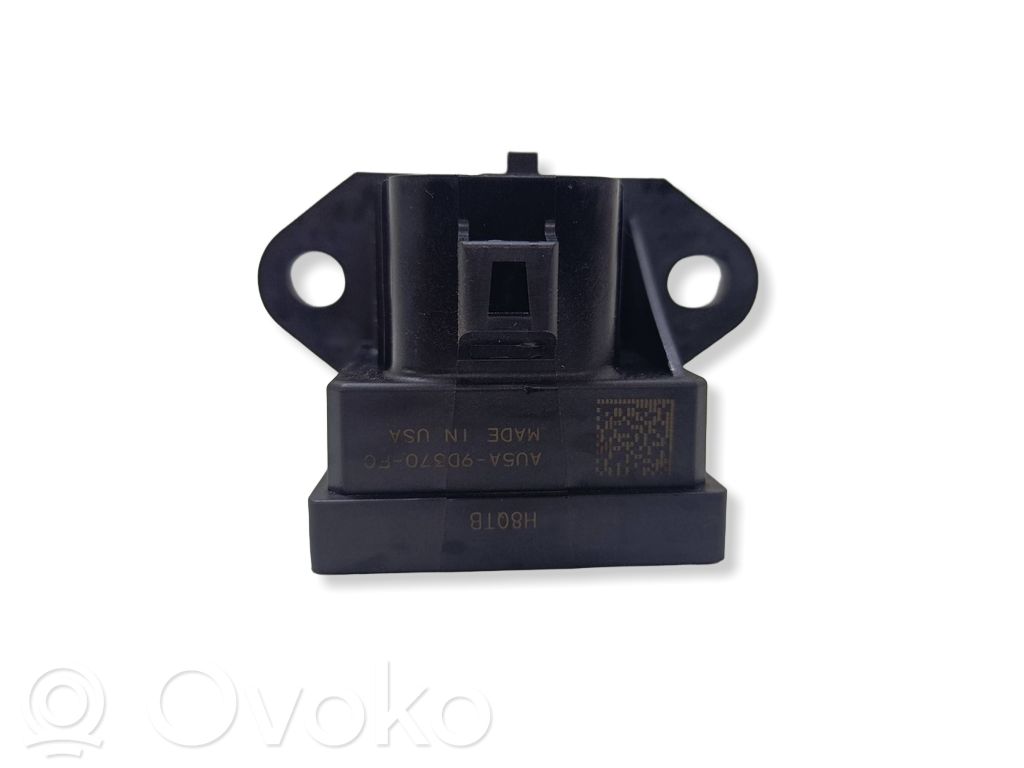 Unité de commande / module de pompe à carburant   AU5A9D370FC