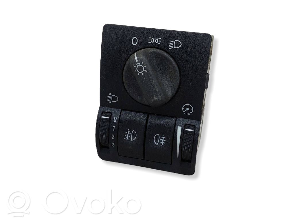 Opel Astra G Light switch 