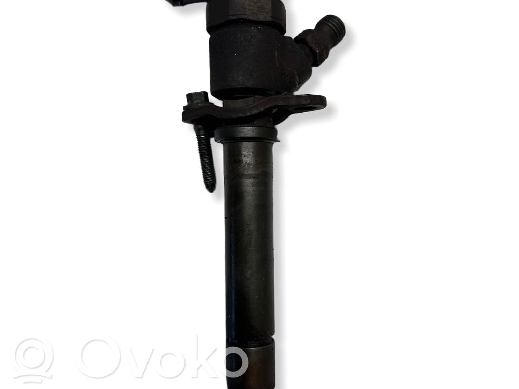Inyector de combustible   8658352