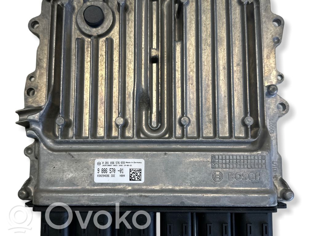 BMW 5 G30 G31 G38 Engine control unit/module ECU 