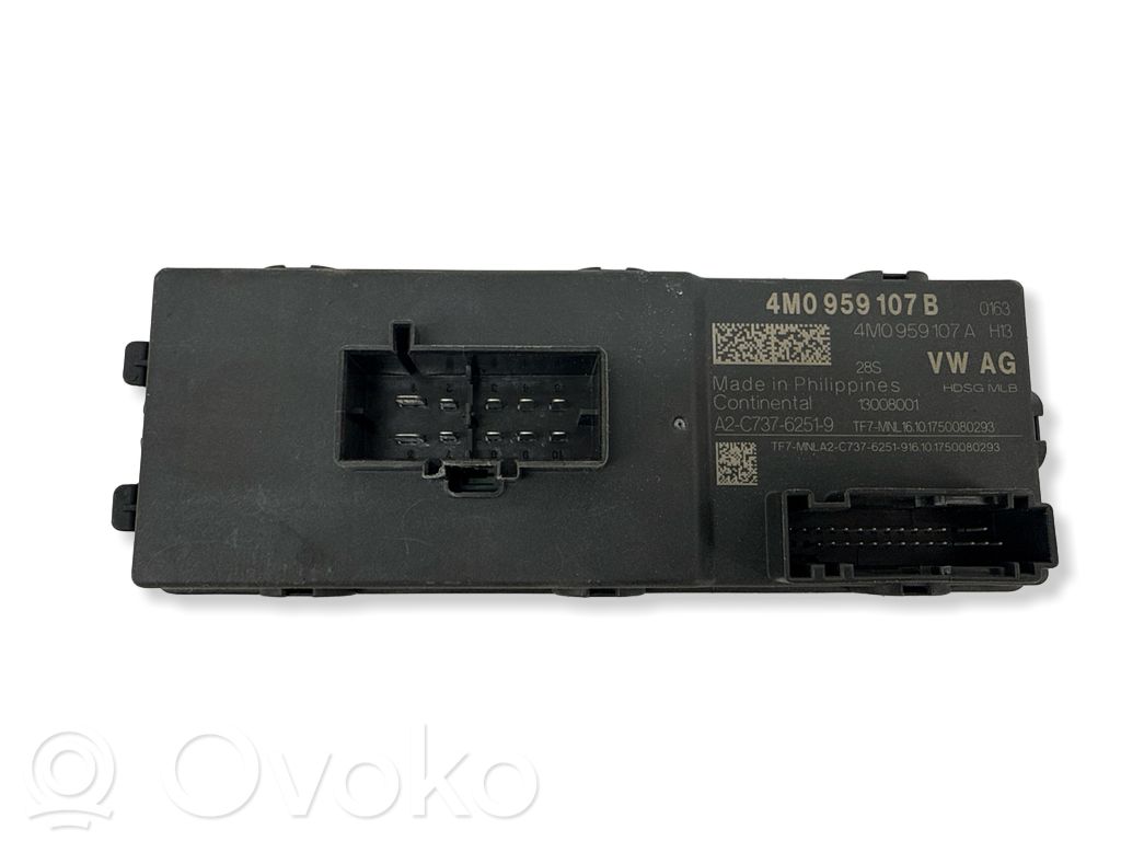 Audi A4 S4 B9 8W Tailgate/trunk control unit/module 