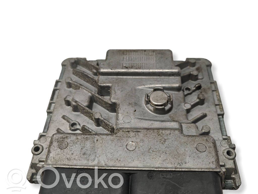 Volkswagen Golf VII Engine control unit/module 