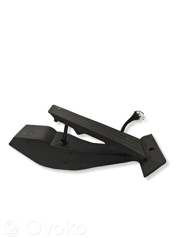Accelerator throttle pedal   6772645,0607