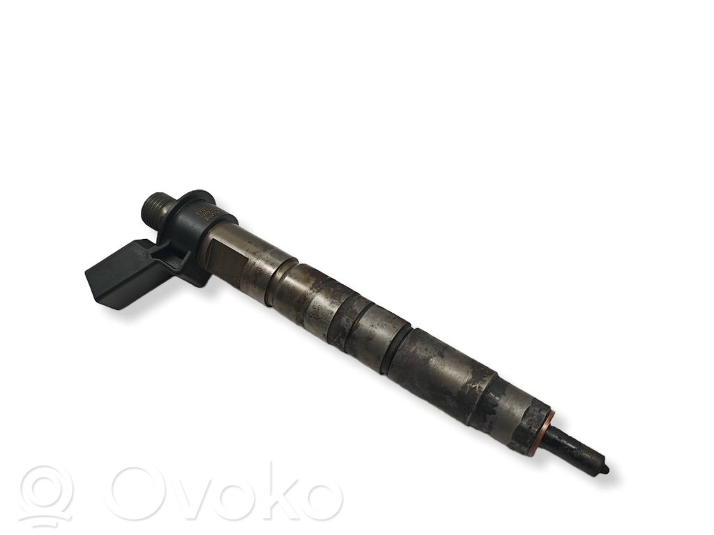Injecteur de carburant   7797877