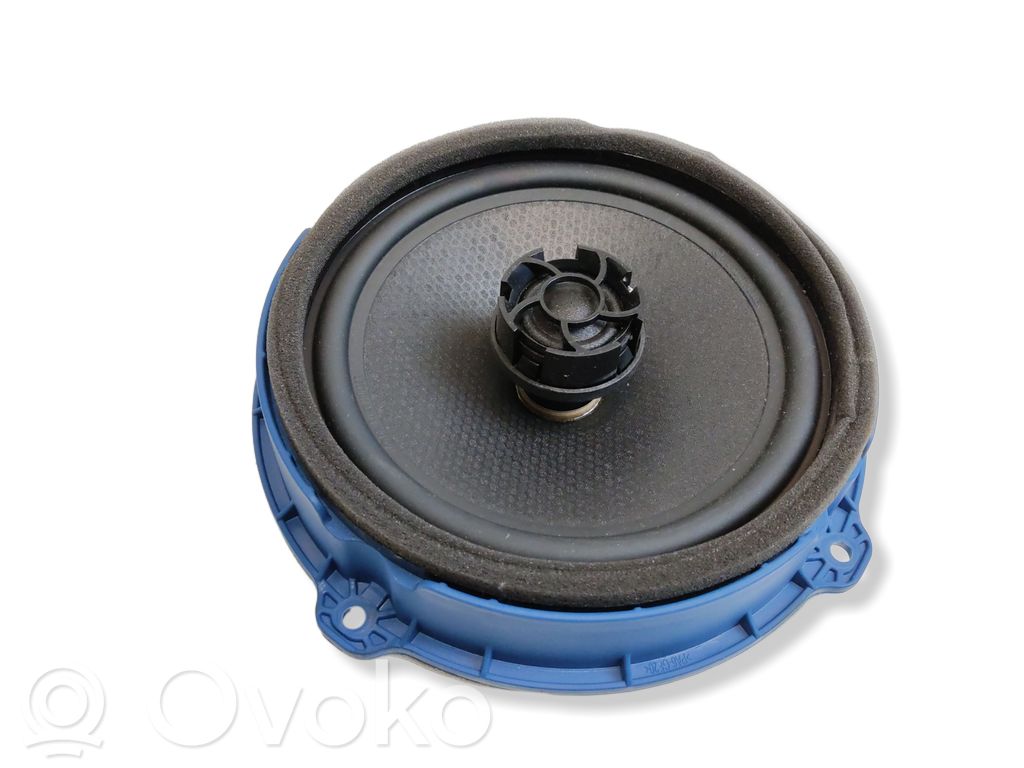 Hyundai Santa Fe Front door speaker 
