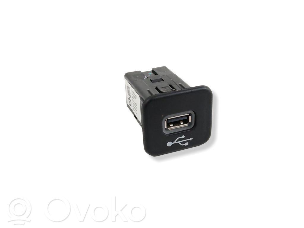 Jeep Compass Gniazdo / Złącze USB 