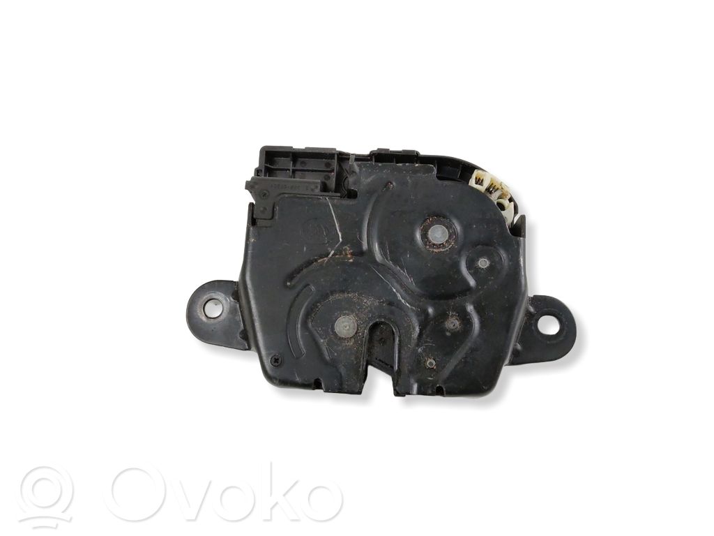 BMW 2 F45 Zamek klapy tylnej / bagażnika 