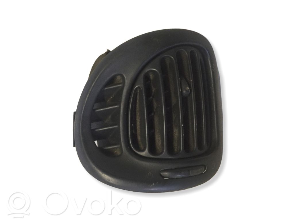 Citroen Xsara Picasso Garniture, panneau de grille d'aération latérale 