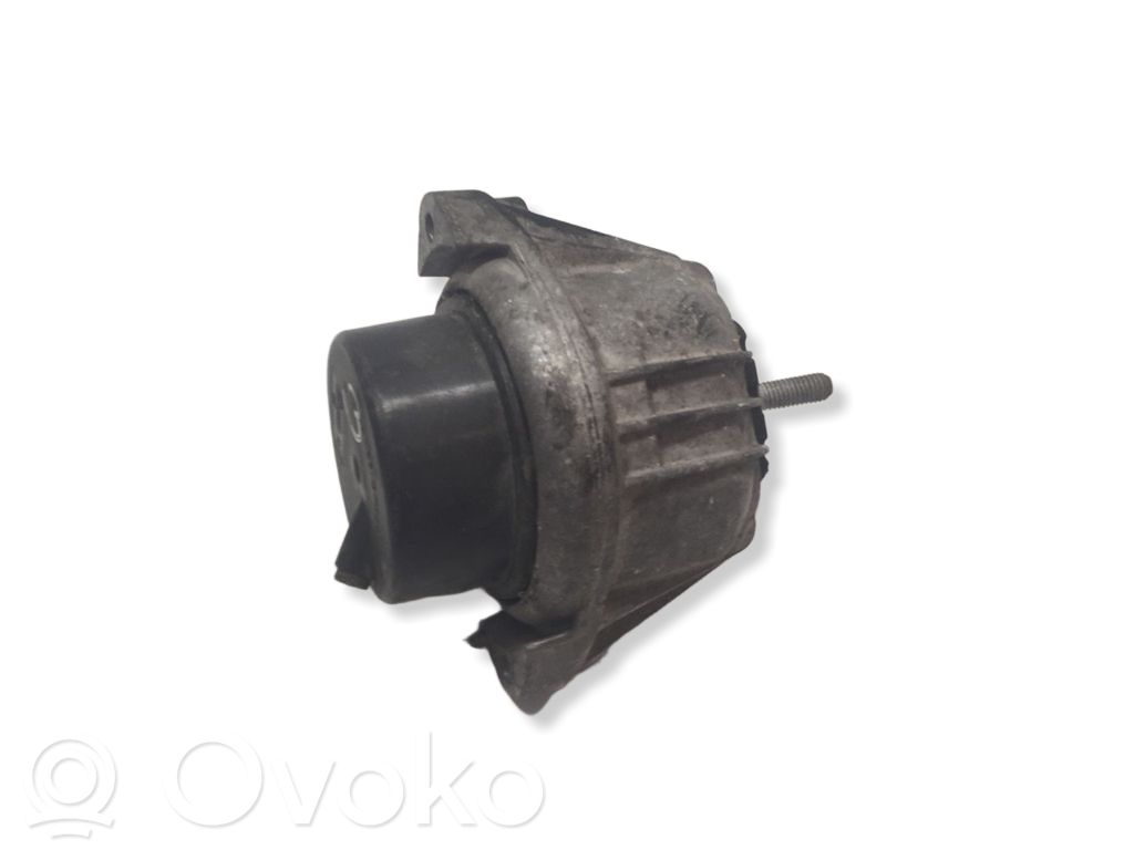 Moottorin kiinnikekorvake   13981112