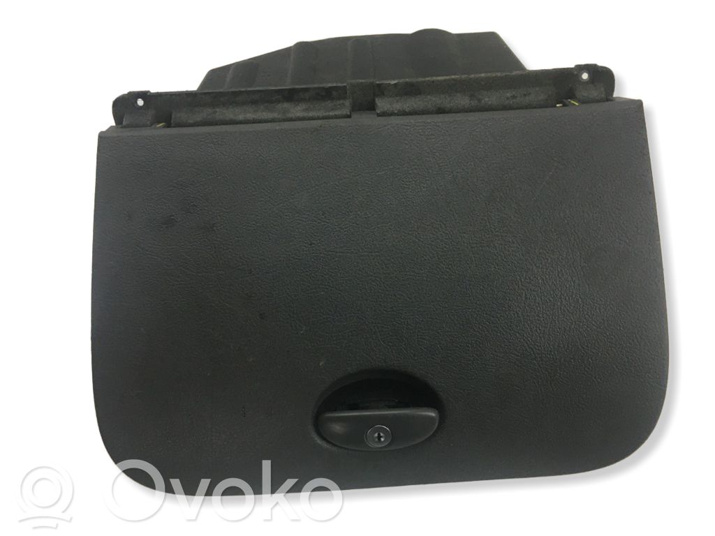 Citroen C5 Glove box 