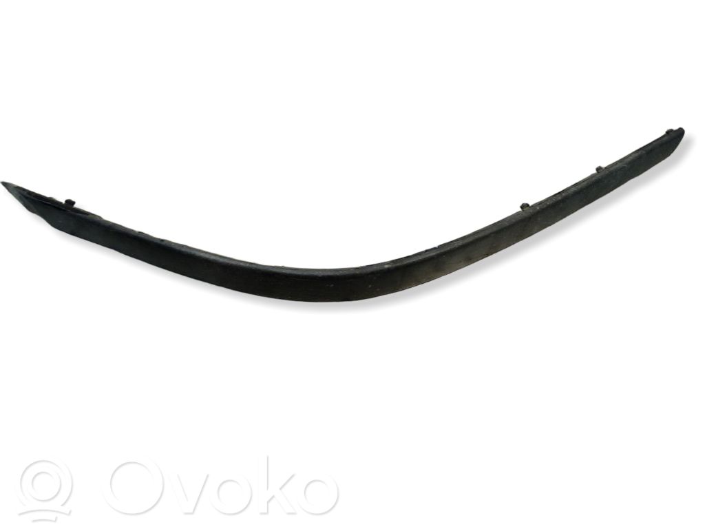 Front bumper splitter molding   8159352