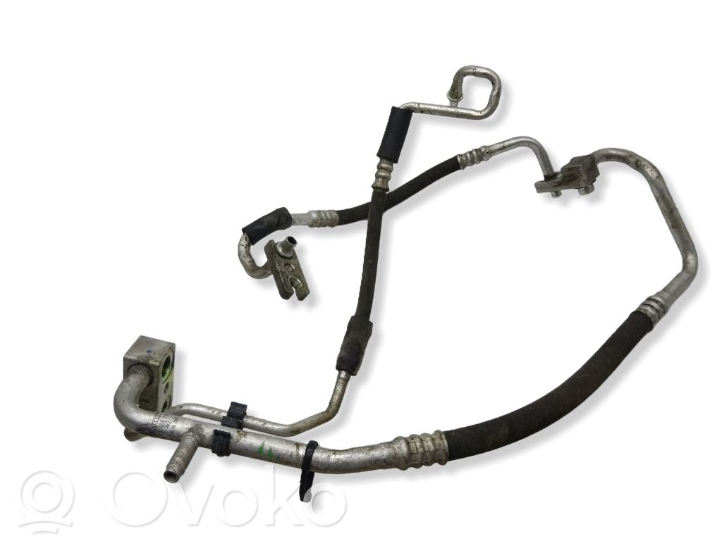 Opel Corsa D Ilmastointilaitteen putki (A/C) 