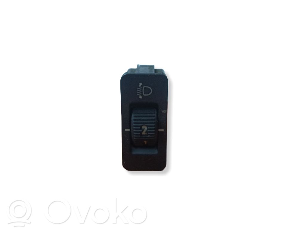 Lukturu augstuma regulēšanas slēdzis   61318360460,21323000