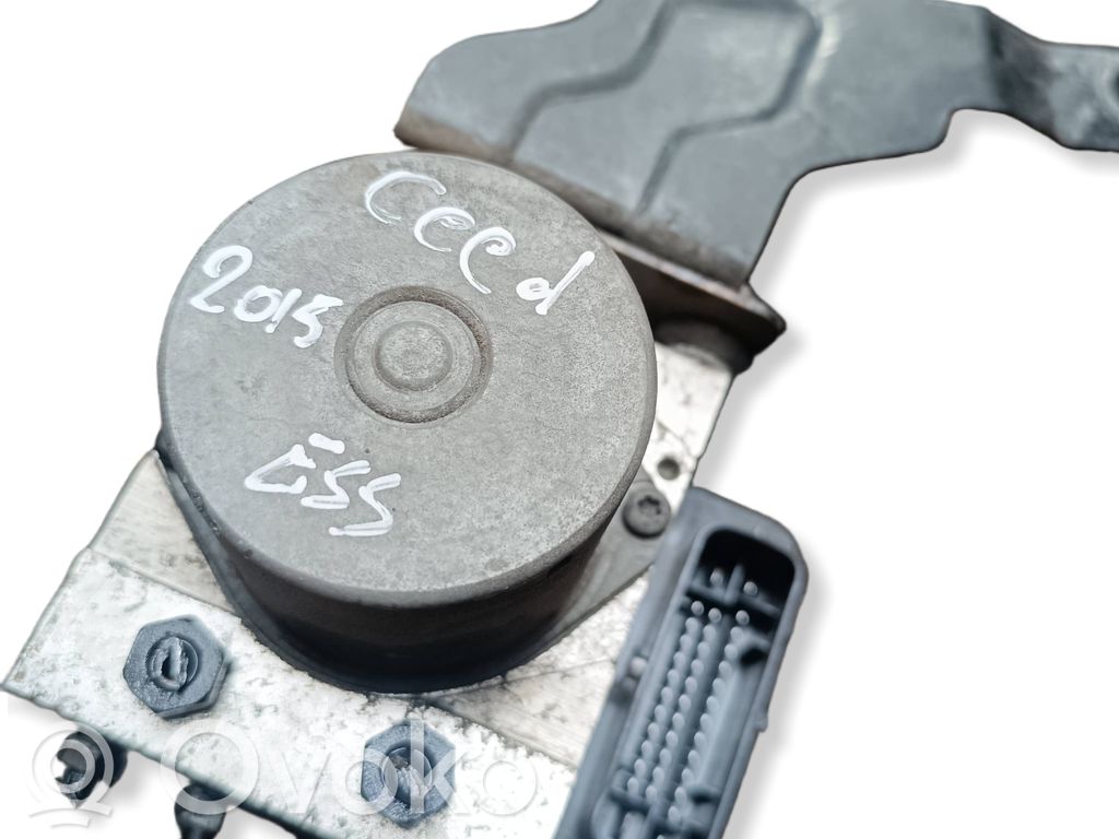 KIA Ceed Bomba de ABS 