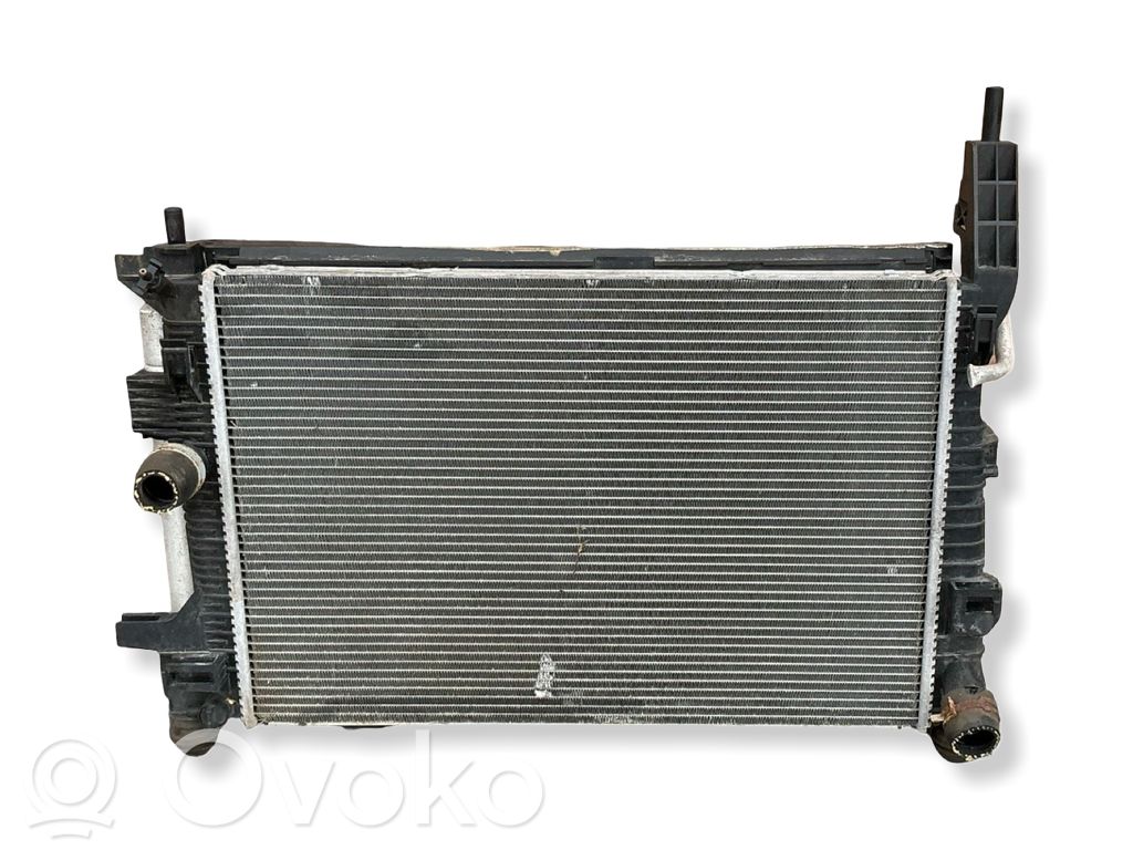 Ford Focus Dzesēšanas šķidruma radiators 
