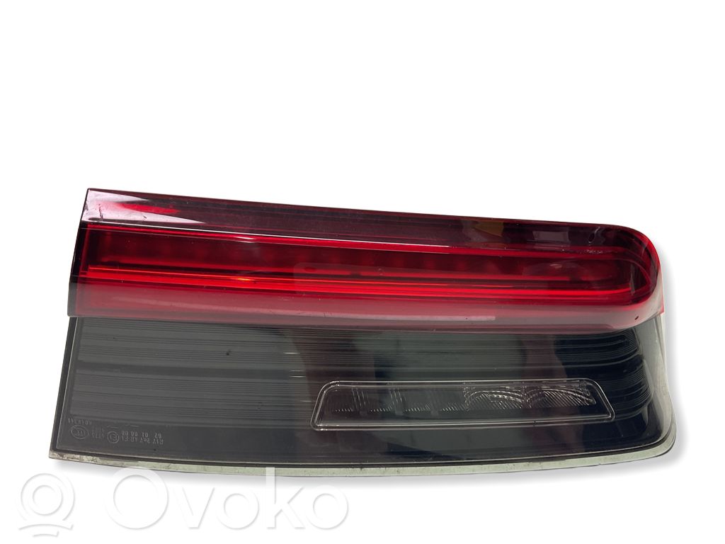 BMW 3 G20 G21 Lampy tylnej klapy bagażnika 
