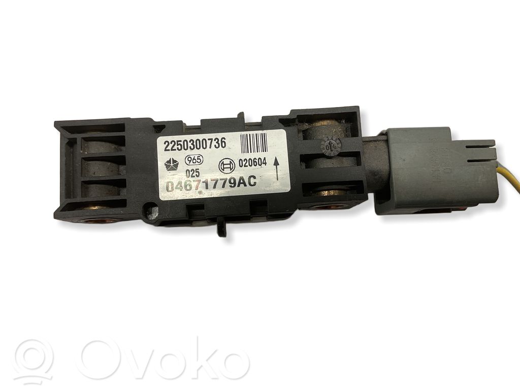 Czujnik uderzenia Airbag   04671779AC,2250300736,020604