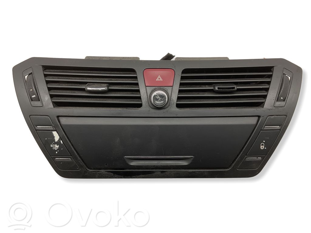 Citroen C4 I Picasso Rejilla de ventilación central del panel 