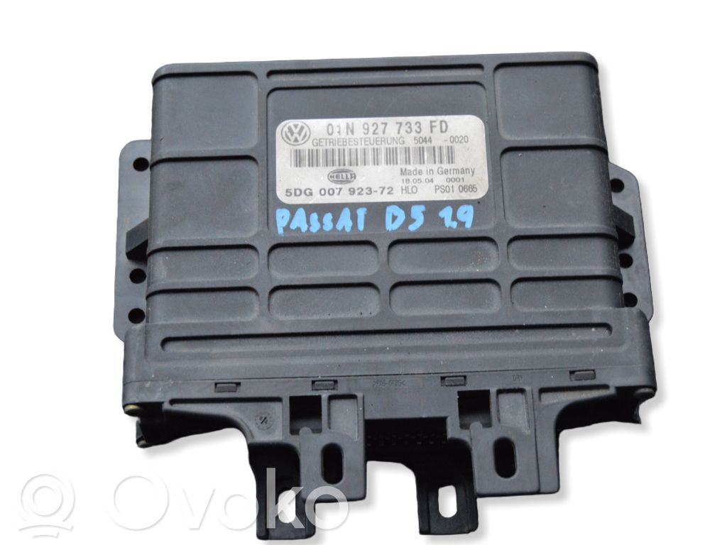 Audi A4 S4 B5 8D Module de contrôle de boîte de vitesses ECU 