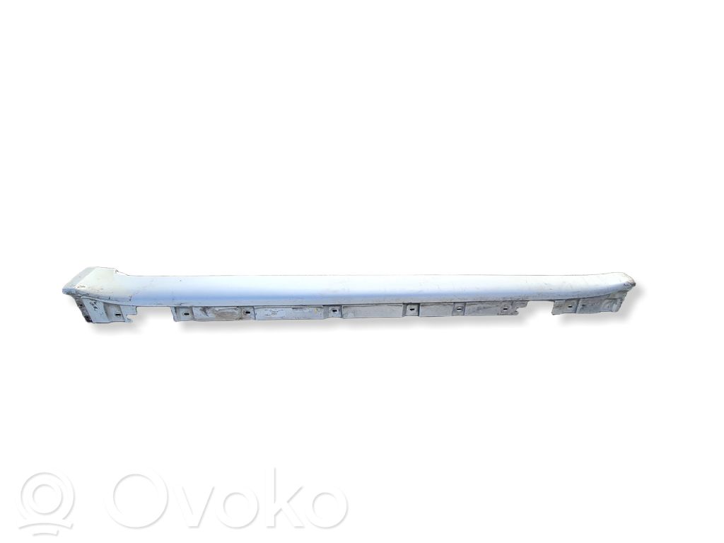 BMW 7 F01 F02 F03 F04 Apărătoare laterală spate 