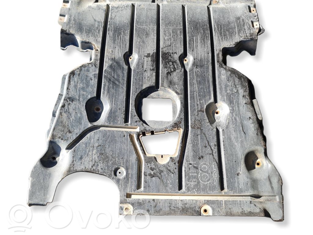 BMW 1 E81 E87 Engine splash shield/under tray 