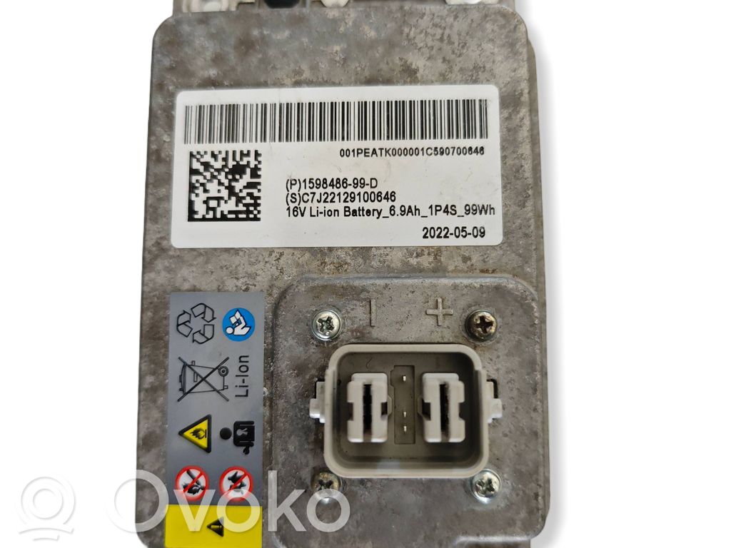 Tesla Model Y Hybrid / electric car battery 