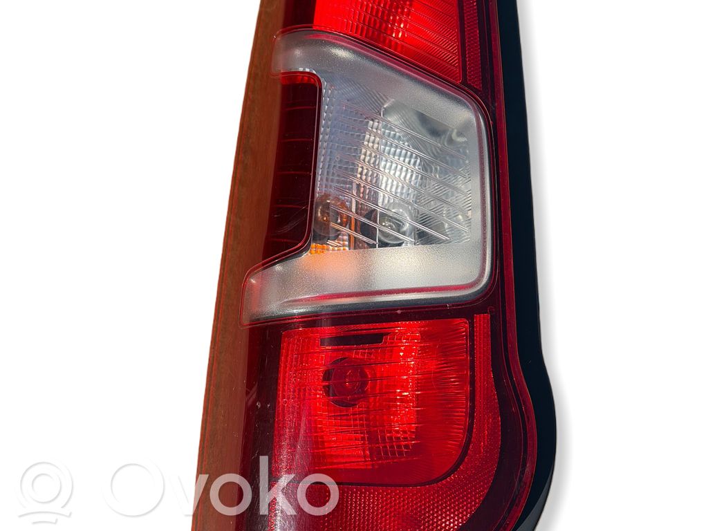 Opel Combo E Rear/tail lights 