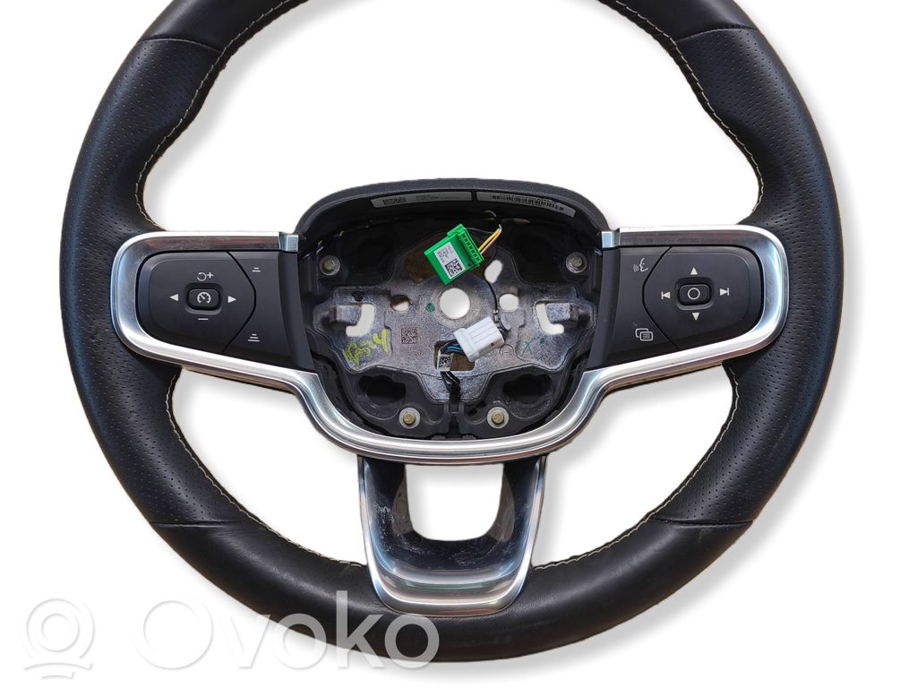 Volvo XC40 Ohjauspyörä 