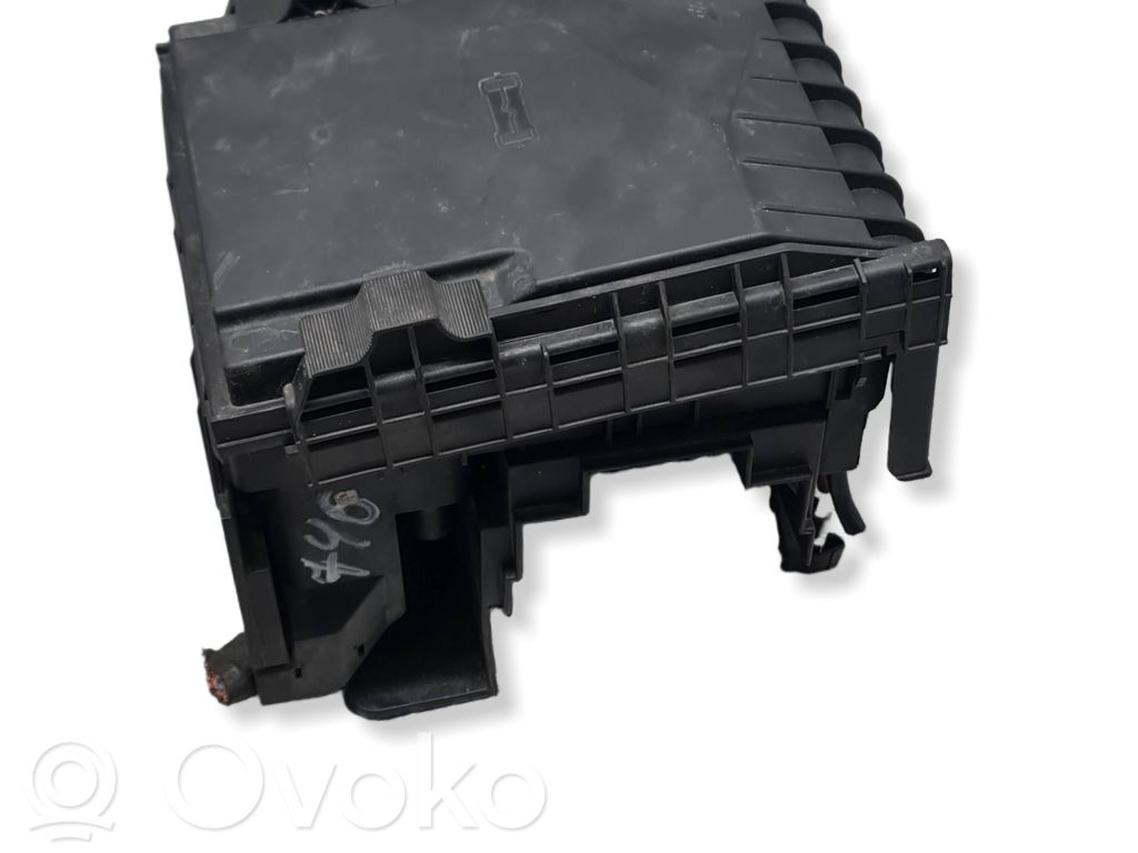 Skoda Octavia Mk2 (1Z) Módulo de fusible 