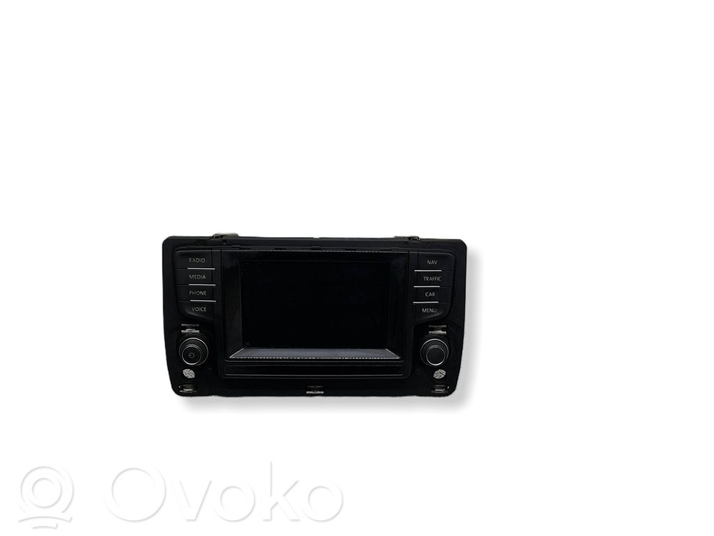 Volkswagen Golf VII Panel / Radioodtwarzacz CD/DVD/GPS 