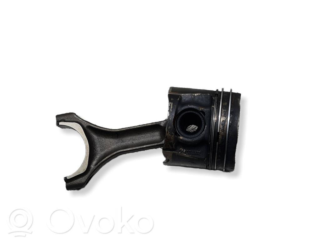 Opel Astra K Piston cu bielă 