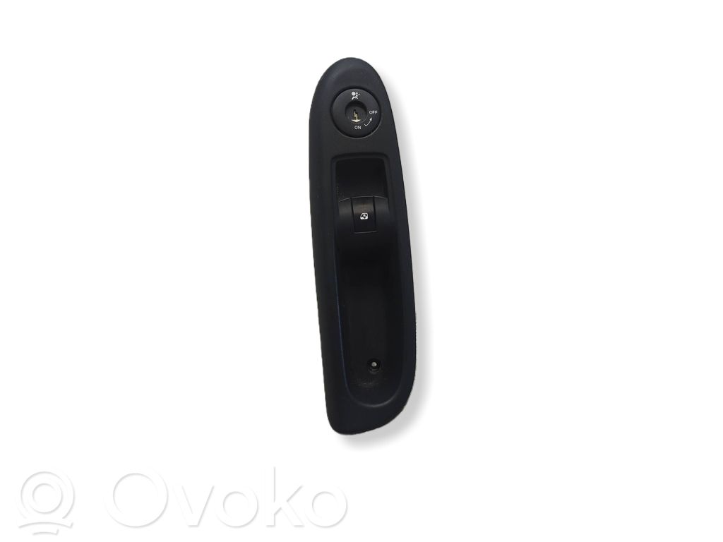 Renault Clio II Electric window control switch 