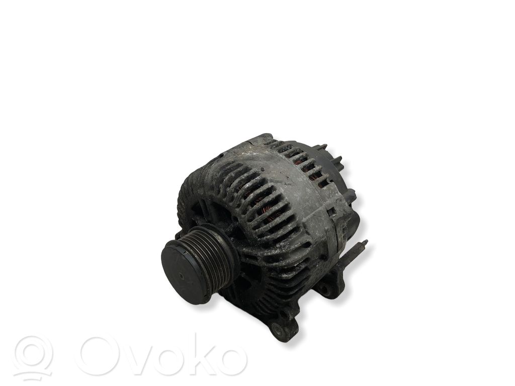 Volkswagen PASSAT B6 Generator/alternator 
