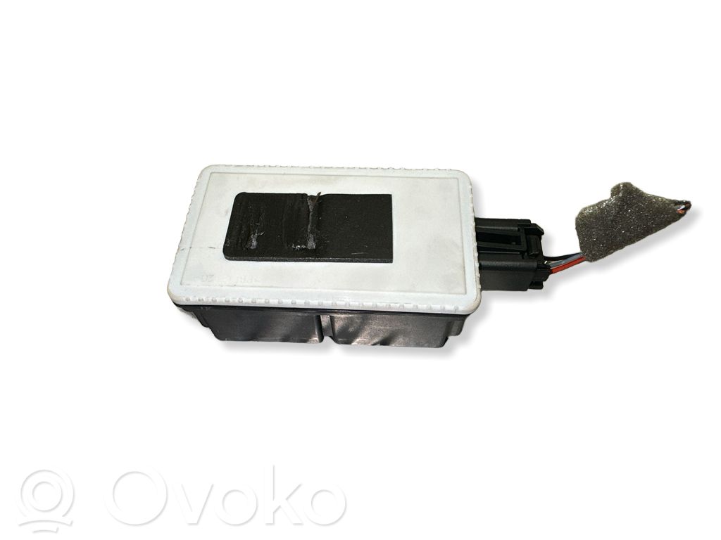 Volvo V70 Door central lock control unit/module 