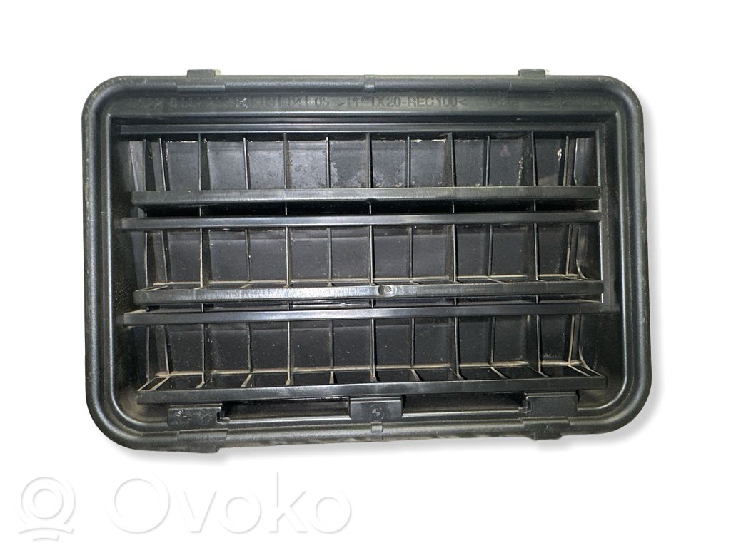 BMW 5 F10 F11 Kulmapaneelin paineventtiili 