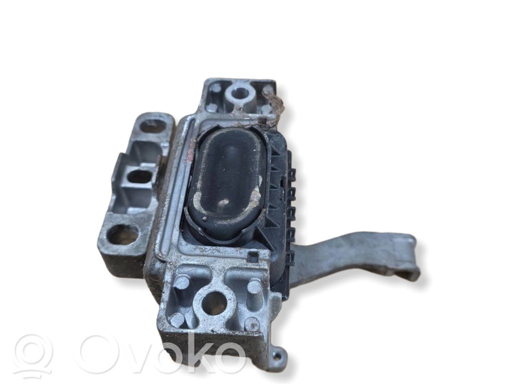 Skoda Superb B8 (3V) Engine mount bracket 