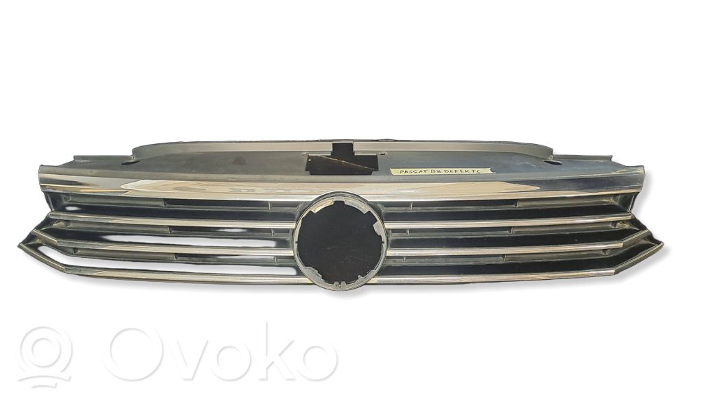 Volkswagen PASSAT B8 Front bumper upper radiator grill 