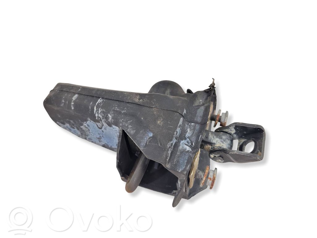 Ribotuvas galinių durų atvėrimo   8231995
