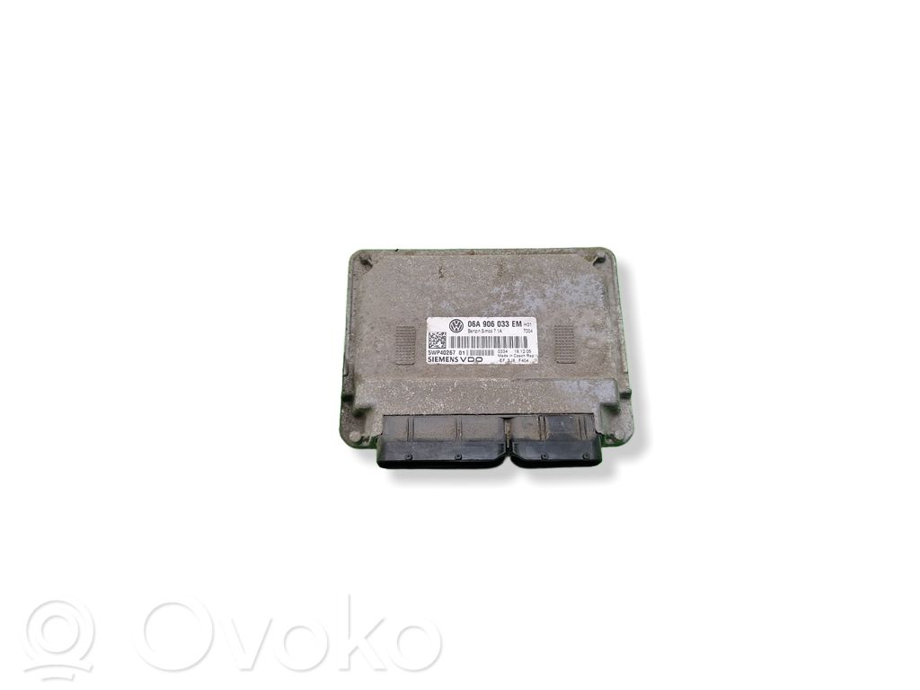 Engine control unit/module   06A906033EM,5WP40267