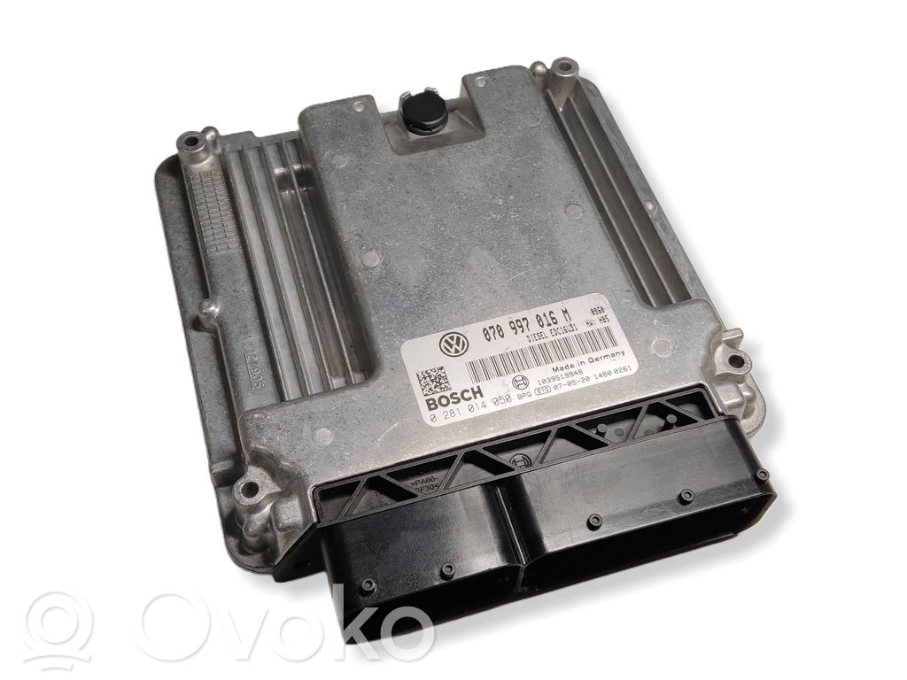 Volkswagen Transporter - Caravelle T5 Unitate/modul de control motor 