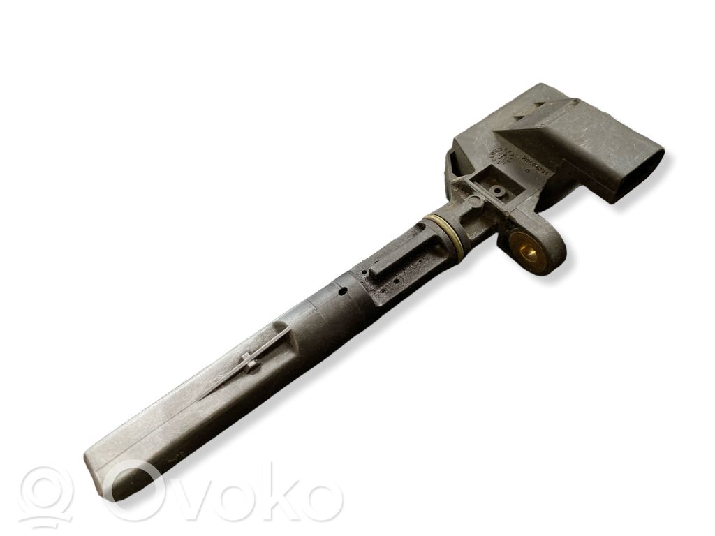 Volkswagen Golf IV Oil level sensor 