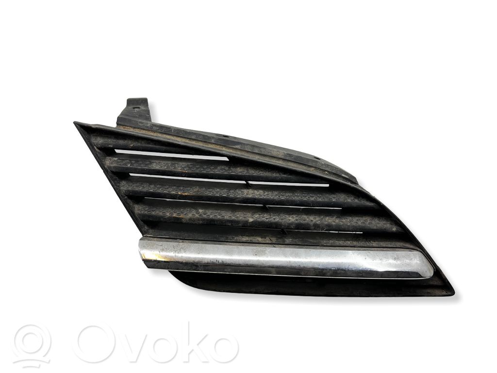 Nissan Primera Front bumper upper radiator grill 