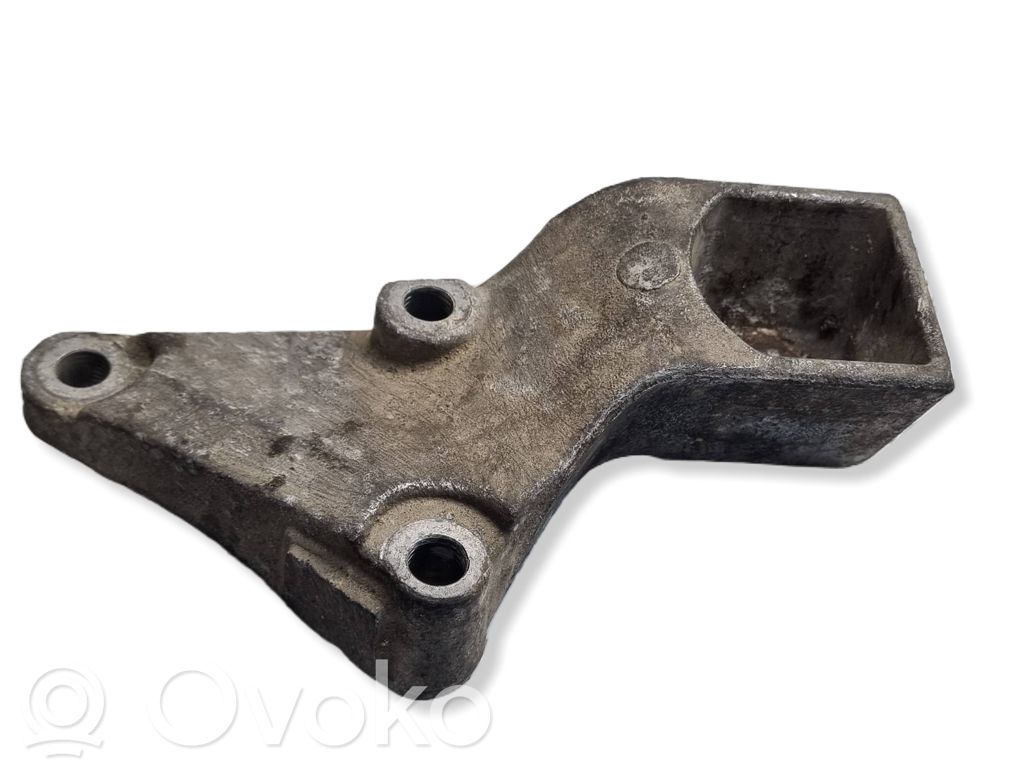 Peugeot Partner Engine mounting bracket 