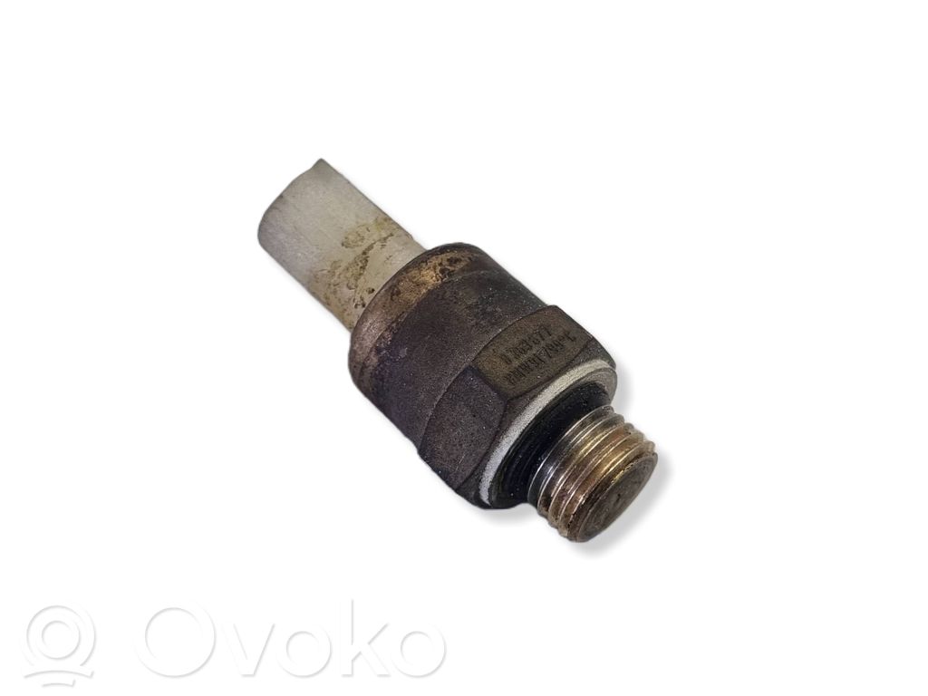 BMW 5 E39 Coolant temperature sensor 